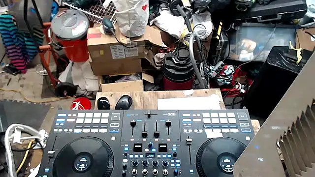 Snapshot of tongueispowerr6d9 chatting on December 10, 2024, 10:49 am tongueispowerr6d9 online show from December 10, 2024, 10:49 am