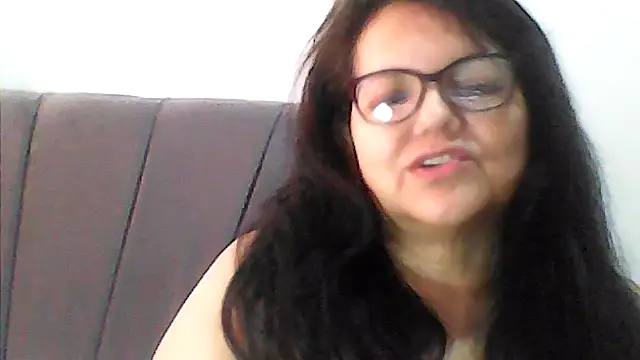 kassandra02 online show from November 10, 2025, 1:05 pm