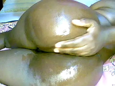 Babyjuliana  online show from October 2, 2025, 9:01 am