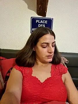 LoLa-69-X online show from October 7, 2025, 11:33 am