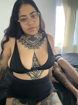 Snapshot of aliensexy chatting on September 27, 2025, 9:21 pm aliensexy online show from September 27, 2025, 9:21 pm