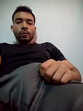 luisfer 98 online show from December 2, 2025, 7:04 pm