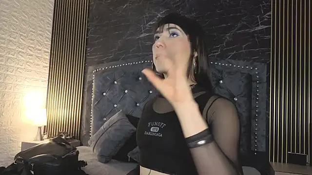 diosagolden online show from September 14, 2025, 8:20 pm