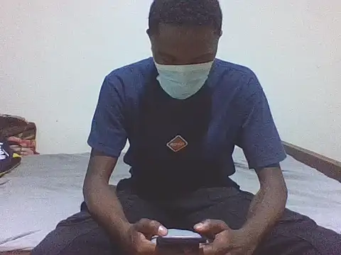 hot ebonys1 online show from December 18, 2025, 1:04 pm