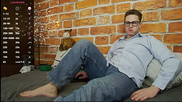 charlie smiley online show from January 7, 2026, 7:41 pm