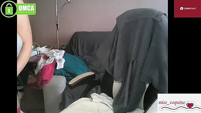 Snapshot of miss_coquine chatting on March 17, 2025, 9:01 am miss coquine online show from March 17, 2025, 9:01 am