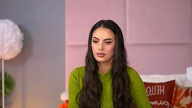 AlmaLuv online show from November 23, 2025, 4:55 am