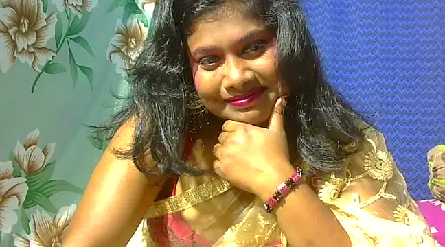 Snapshot of sexy_roma chatting on February 11, 2025, 5:18 pm sexy roma online show from February 11, 2025, 5:18 pm