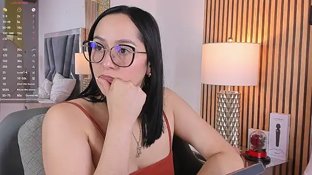 hazel ross tcw online show from February 27, 2025, 6:42 pm