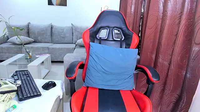 ashleyxlove1 online show from February 26, 2026, 10:43 pm