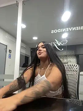 ElaEndez  online show from March 8, 2025, 9:08 pm