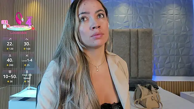 Alessia Taylorr online show from September 12, 2025, 12:05 pm