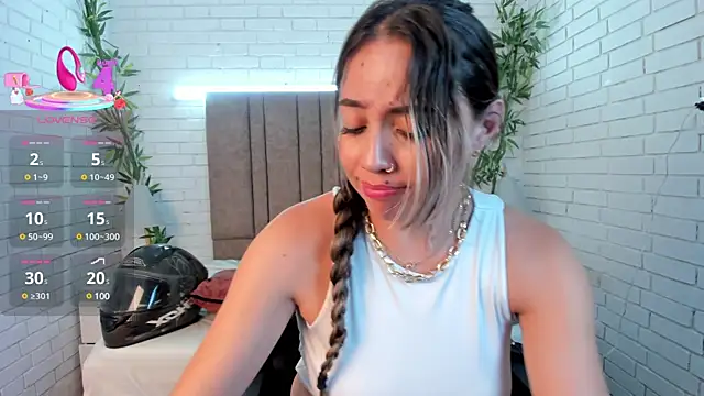 Alessia Taylorr online show from March 19, 2025, 6:12 pm