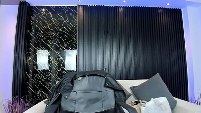 Alessia Taylorr online show from November 5, 2025, 11:24 am