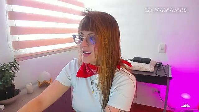 tekila   online show from April 1, 2026, 9:45 pm