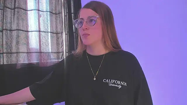 tekila   online show from February 28, 2025, 9:23 pm