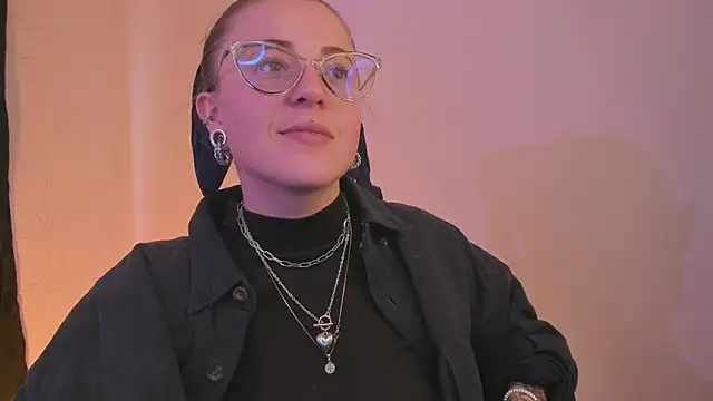 tekila   online show from February 8, 2025, 8:42 pm