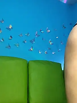 evelyn prince1 online show from April 20, 2026, 1:30 am