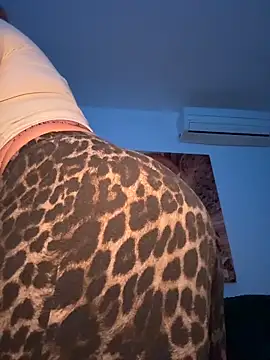 Snapshot of Selvaggia_official83 chatting on March 17, 2026, 9:18 pm Selvaggia official83 online show from March 17, 2026, 9:18 pm