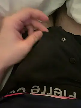 Snapshot of EE123458 chatting on February 24, 2026, 12:06 pm EE123458 online show from February 24, 2026, 12:06 pm