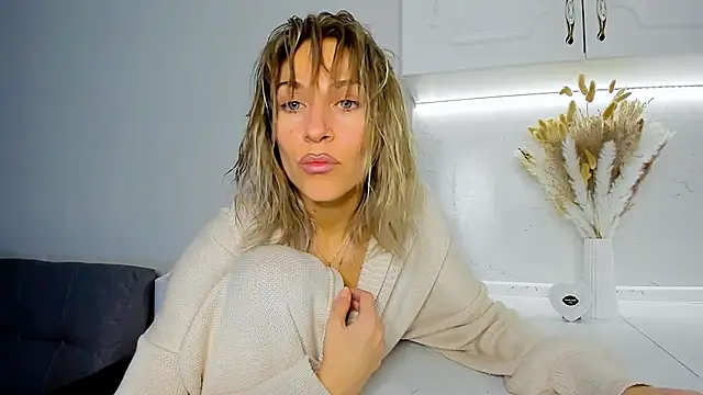 Mona Cruz online show from February 20, 2025, 9:09 pm