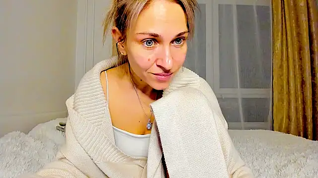 Mona Cruz online show from March 17, 2025, 9:46 pm