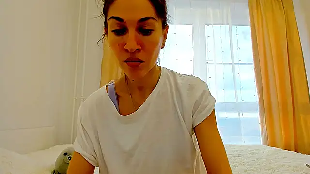 Mona Cruz online show from February 2, 2025, 6:04 am