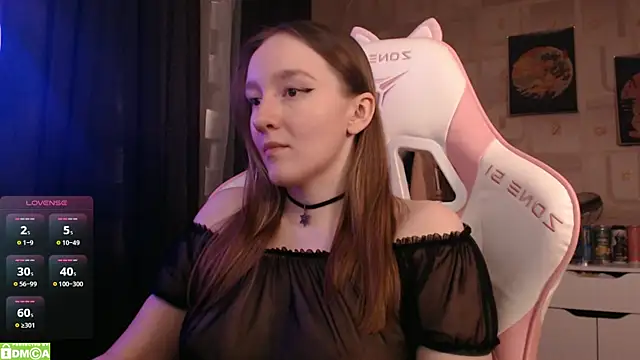 Snapshot of MoonlishSiren chatting on March 22, 2025, 9:31 pm MoonlishSiren online show from March 22, 2025, 9:31 pm