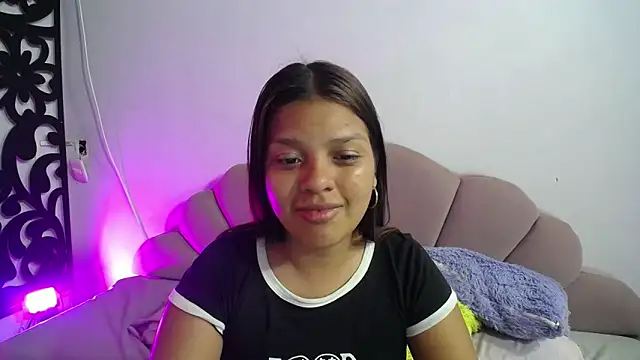 your little naughty1 online show from November 28, 2025, 3:07 am