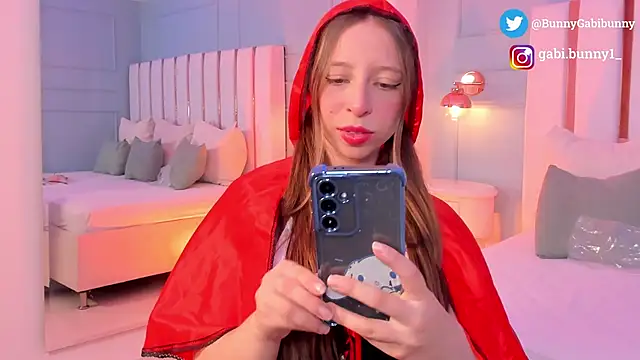 Snapshot of gabi_bunny chatting on October 10, 2025, 5:47 pm gabi bunny online show from October 10, 2025, 5:47 pm