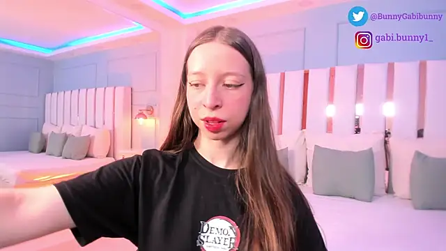 Snapshot of gabi_bunny chatting on September 29, 2025, 5:07 pm gabi bunny online show from September 29, 2025, 5:07 pm