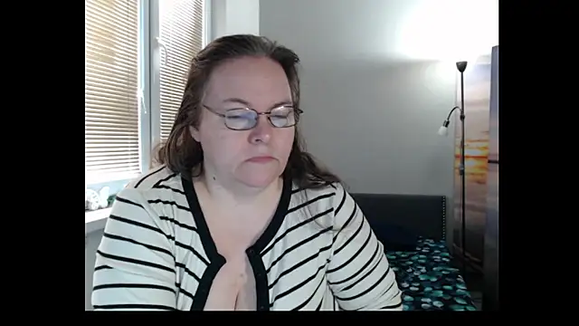 Snapshot of Sweetboobs chatting on April 24, 2026, 7:10 am Sweetboobs online show from April 24, 2026, 7:10 am
