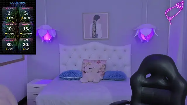 Lisa7 7 online show from November 26, 2025, 7:03 pm