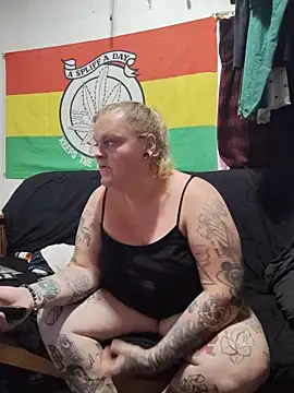 Trans Girl next door420 online show from June 2, 2026, 9:15 pm