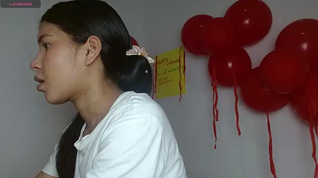 Snapshot of SophiaMeyerst chatting on February 20, 2025, 2:57 pm SophiaMeyerst online show from February 20, 2025, 2:57 pm