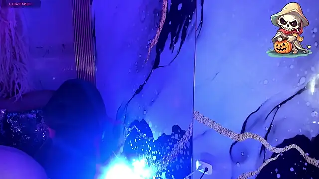 emma  cute   online show from October 8, 2025, 10:50 am