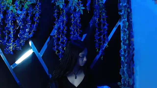 Aurora 18 online show from September 18, 2025, 2:20 pm