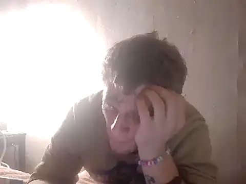 Snapshot of SpAzZ1234 chatting on March 3, 2025, 2:00 am SpAzZ1234 online show from March 3, 2025, 2:00 am