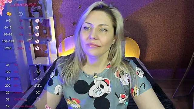 Snapshot of fucking_punishment chatting on January 18, 2025, 4:48 am fucking punishment online show from January 18, 2025, 4:48 am