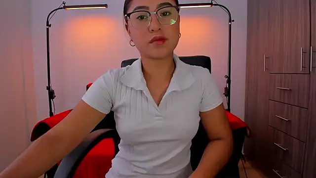 cloy baby   online show from September 27, 2025, 11:27 am