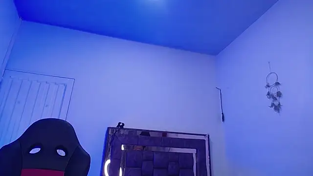 Snapshot of alejandrafitt chatting on September 10, 2025, 12:20 am alejandrafitt online show from September 10, 2025, 12:20 am