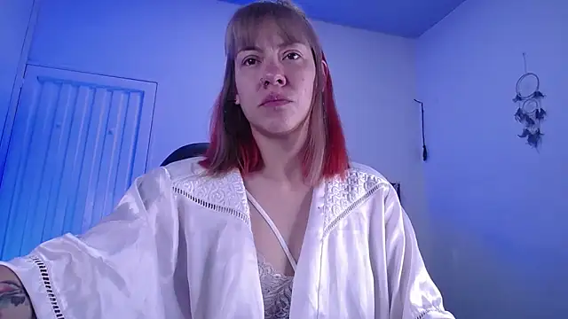 Snapshot of alejandrafitt chatting on September 9, 2025, 12:32 am alejandrafitt online show from September 9, 2025, 12:32 am