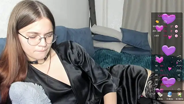 lina haall online show from January 9, 2025, 3:44 pm