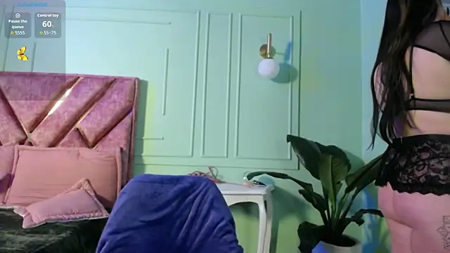 Layna cold online show from November 13, 2025, 12:53 pm