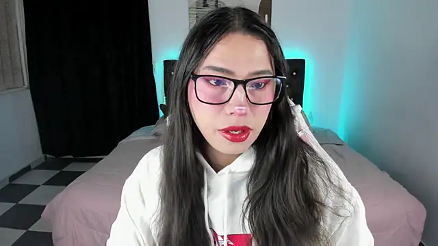 paula kawaiifu  online show from March 20, 2025, 1:59 pm