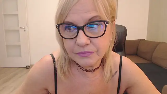 Snapshot of amberdoll4u chatting on January 30, 2025, 6:24 am amberdoll4u online show from January 30, 2025, 6:24 am