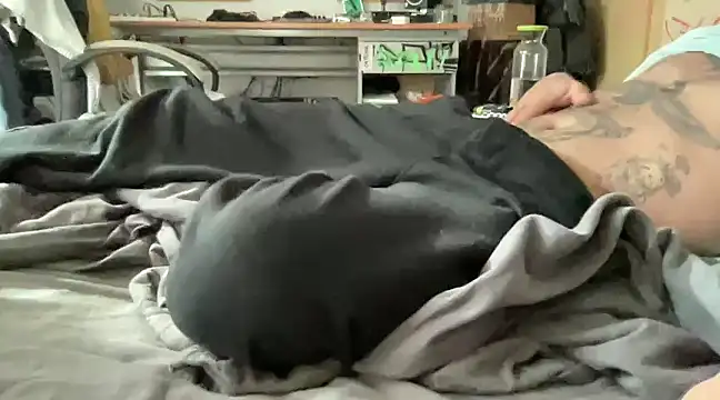 kameray12 online show from February 23, 2025, 7:55 am