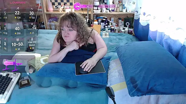 Snapshot of MiniNatalie chatting on October 15, 2025, 10:56 am MiniNatalie online show from October 15, 2025, 10:56 am