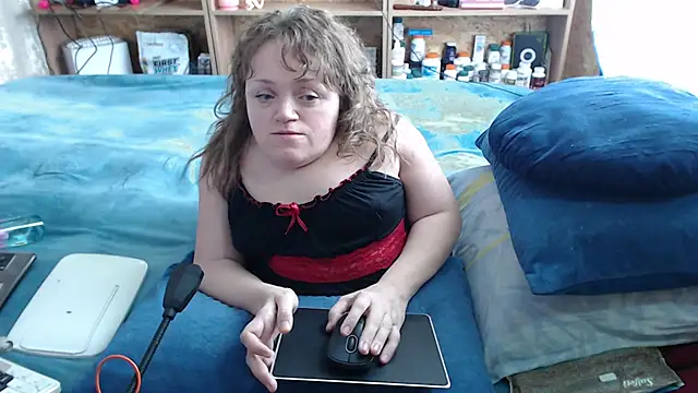 Snapshot of MiniNatalie chatting on September 21, 2025, 9:14 am MiniNatalie online show from September 21, 2025, 9:14 am