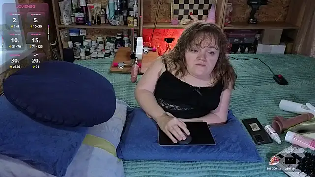 Snapshot of MiniNatalie chatting on November 9, 2025, 3:21 am MiniNatalie online show from November 9, 2025, 3:21 am